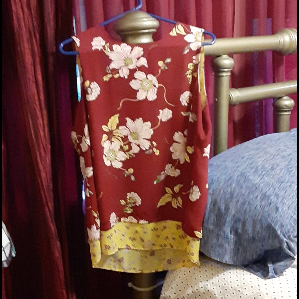 Rose+Olive Floral Top
